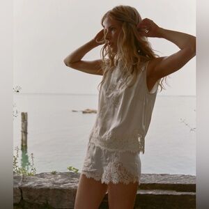 Doen Iona Short in Sea Salt